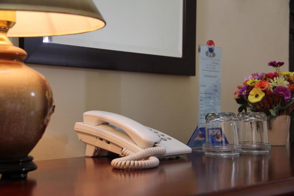 Hanoi Capital Hotel Esterno foto