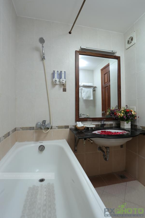 Hanoi Capital Hotel Esterno foto